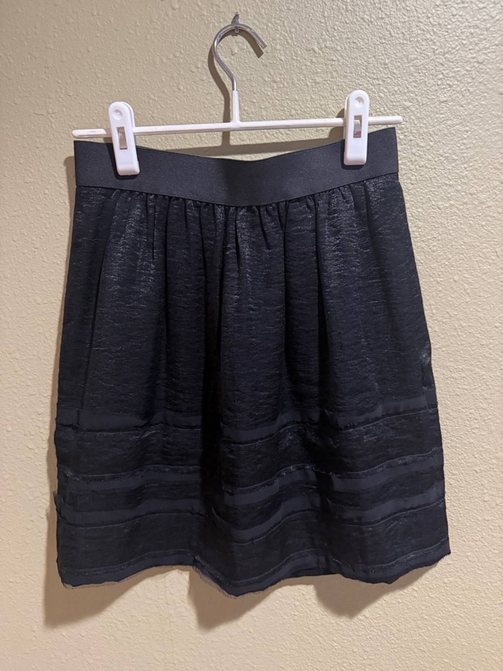 LOFT Black Textured Mini Skirt with Band Waist